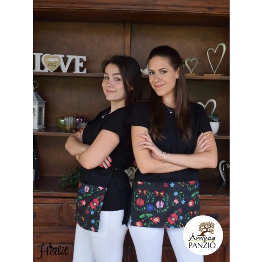 Čierna zástera so zvorom kalocsai