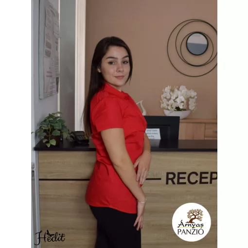 Červená blúzka s krátkym rukávom
